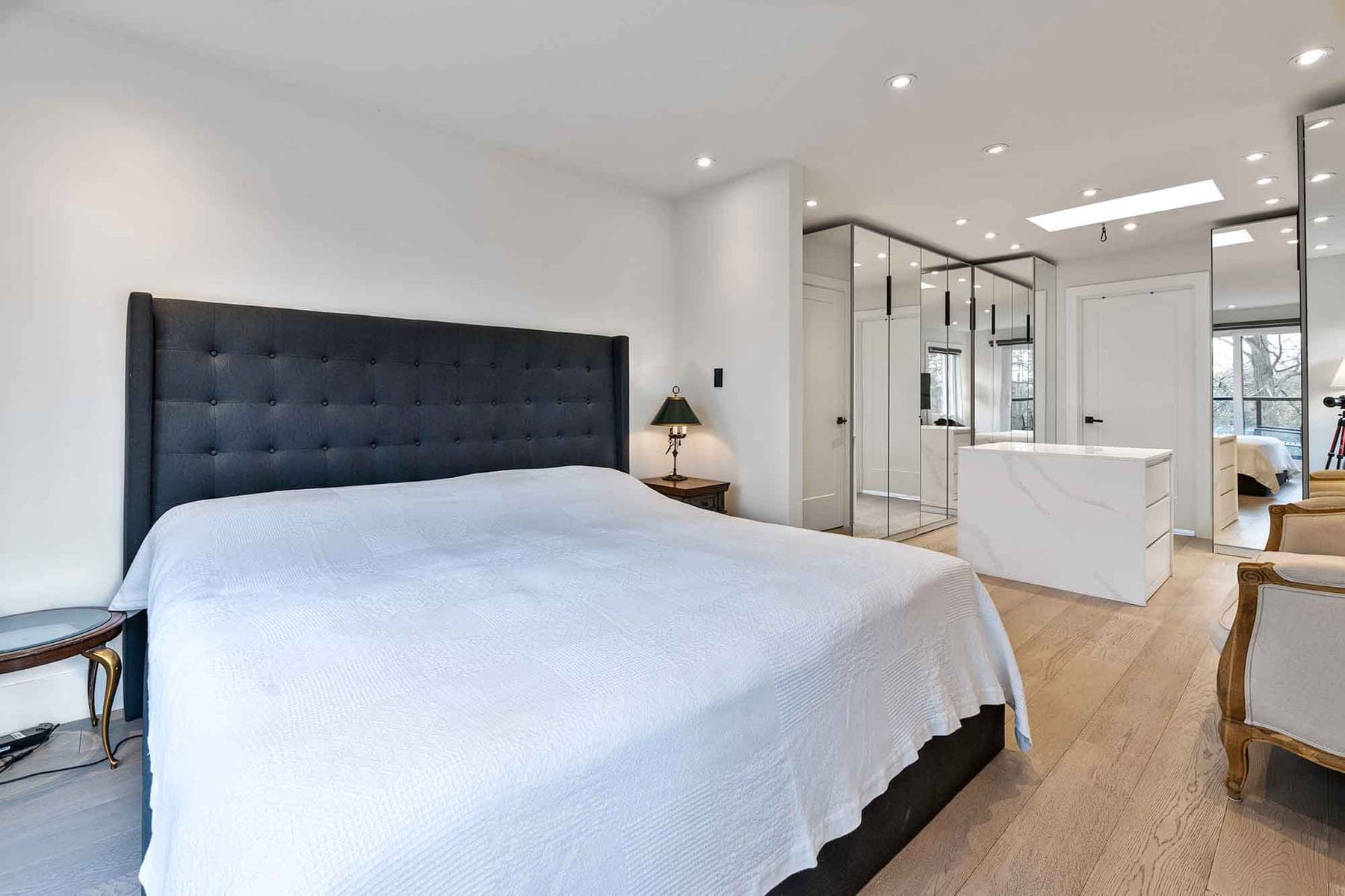 Kemano — primary bedroom